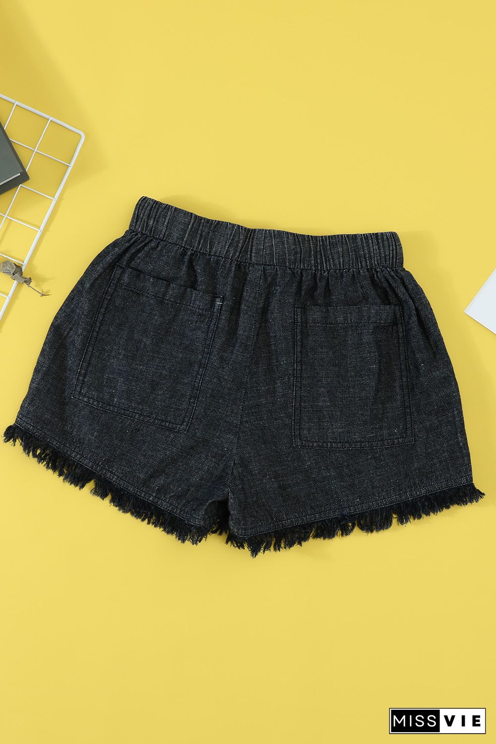 Black Casual Pocketed Frayed Denim Shorts