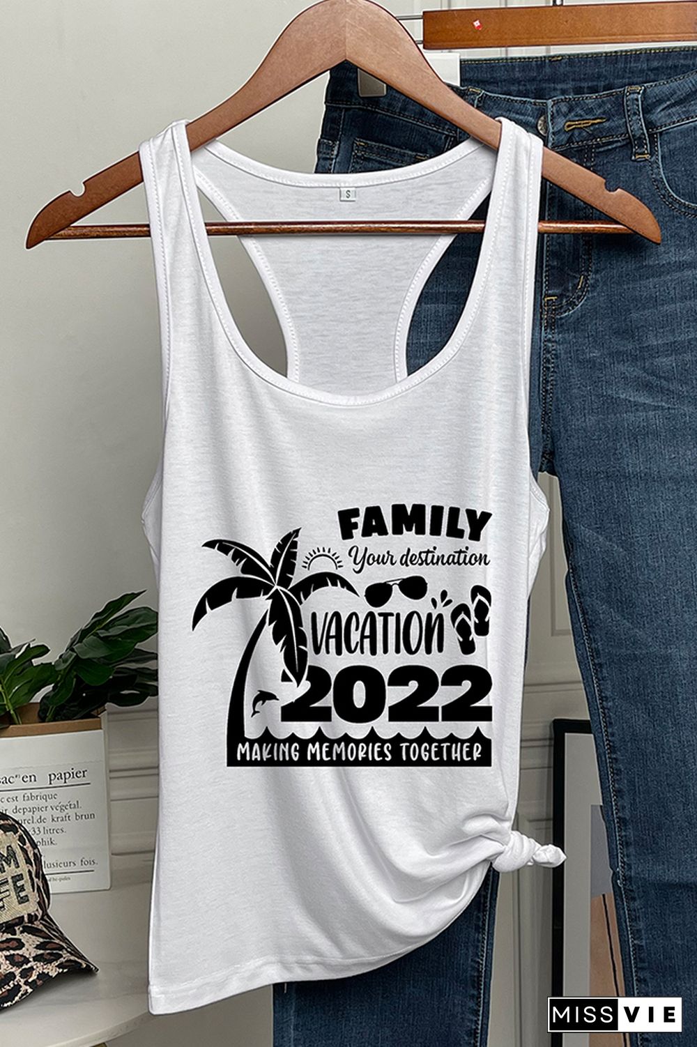 Family Vacation 2022 Graphic Tank Top Wholesale