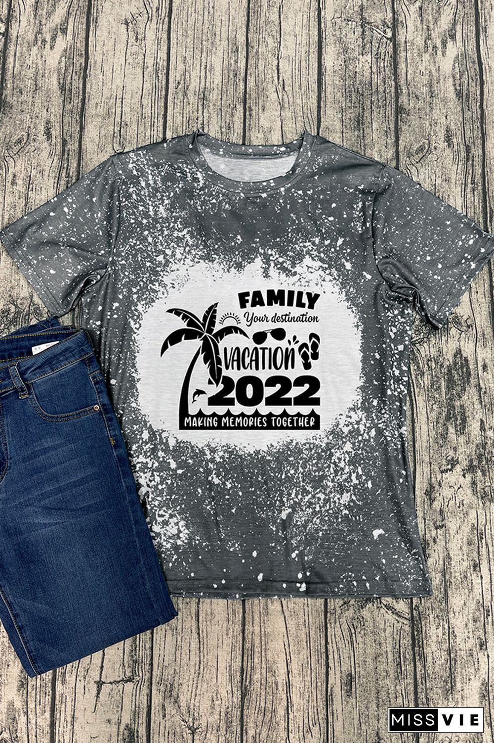 Family Vacation 2022 Graphic Tee Wholesale