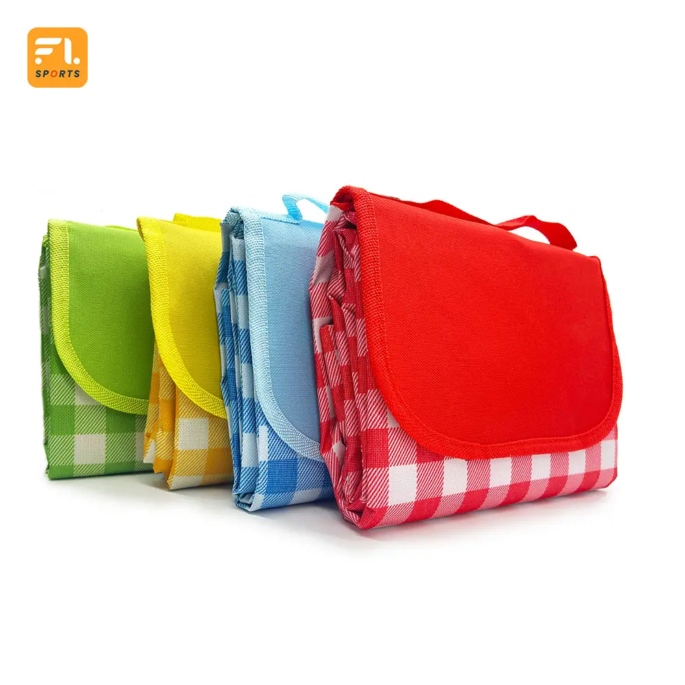 Factory Directly Wholesale Outdoor Extra Large Foldable Portable Sand Proof Waterproof Picnic Beach Mat Blanket