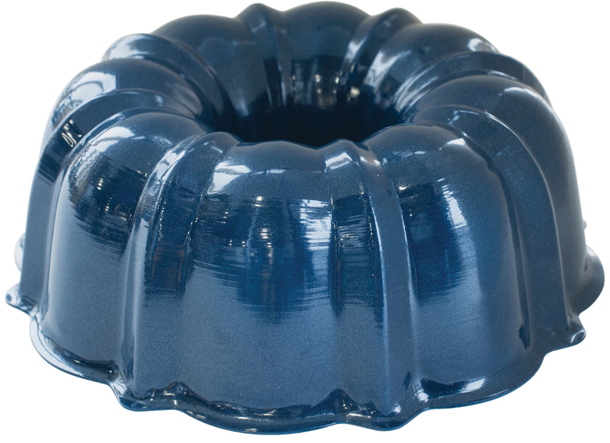 Nordic Ware 12-Cup Bundt Cake Pan