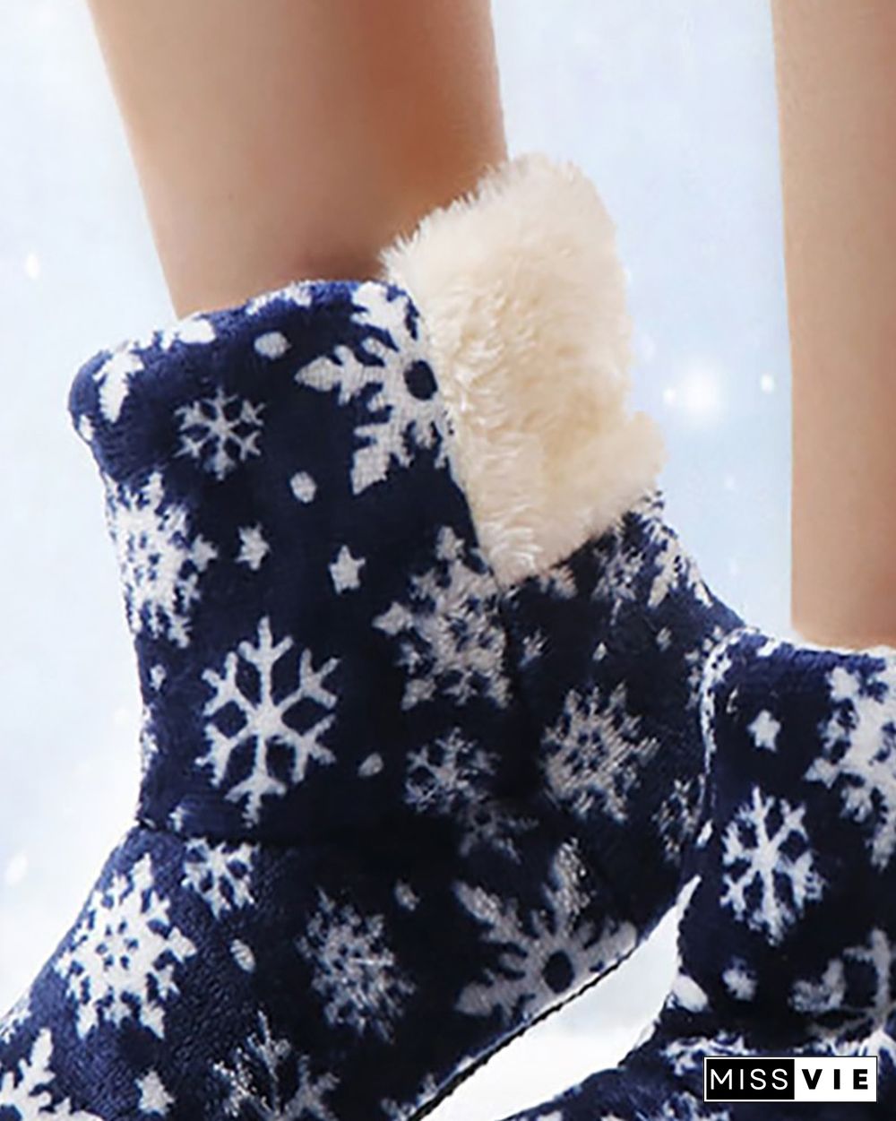 Christmas Snowflake Print Fluffy Indoor Boots