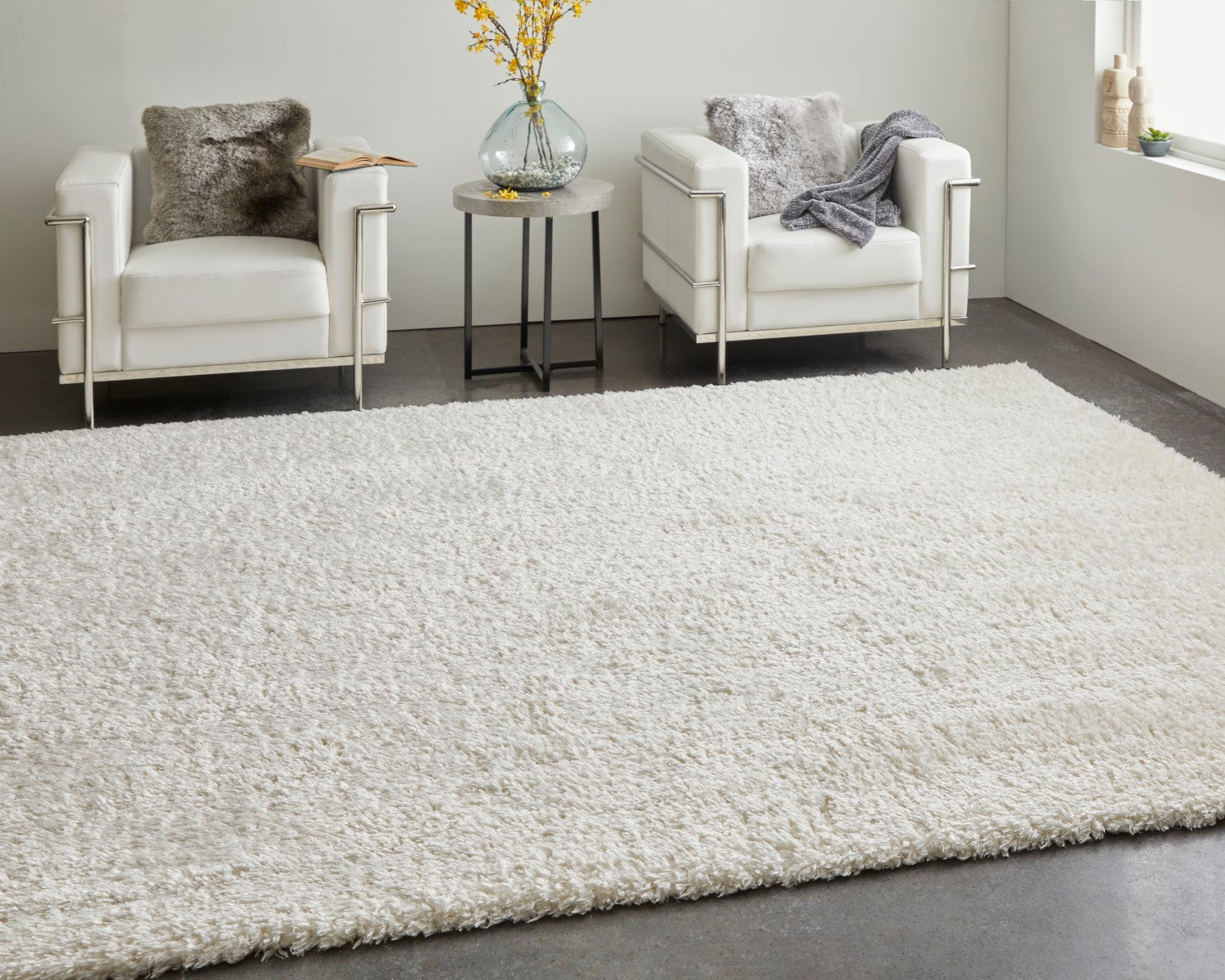 Loman Solid Color White Rug