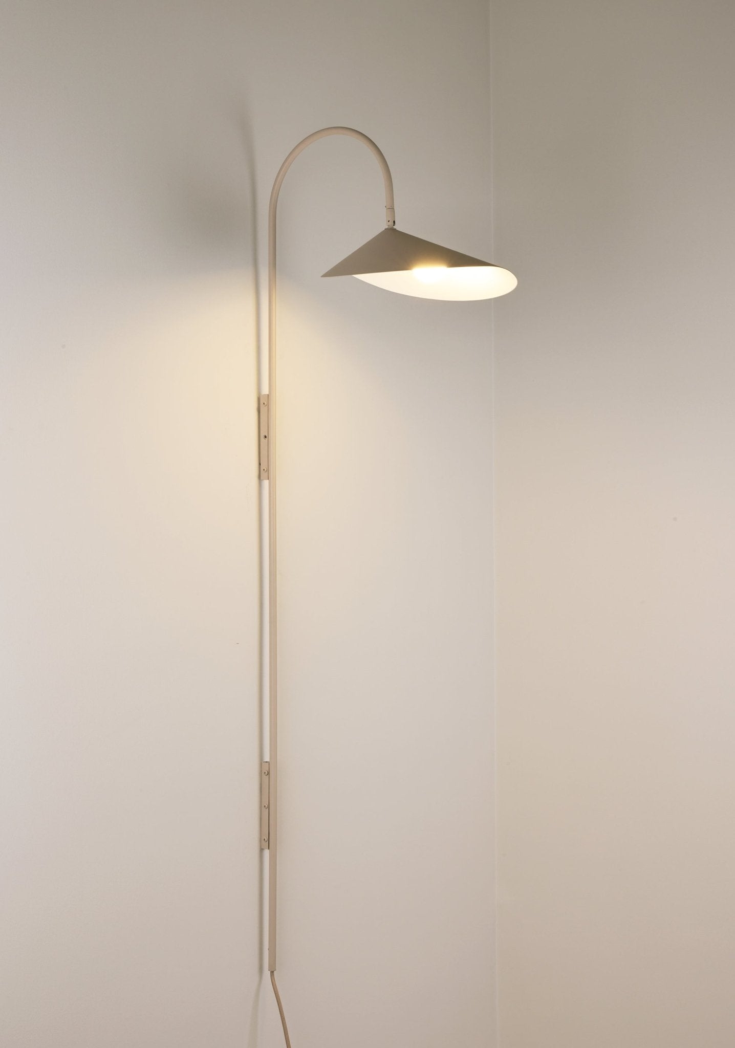 Arum Swivel Plug-in Wall Lamp