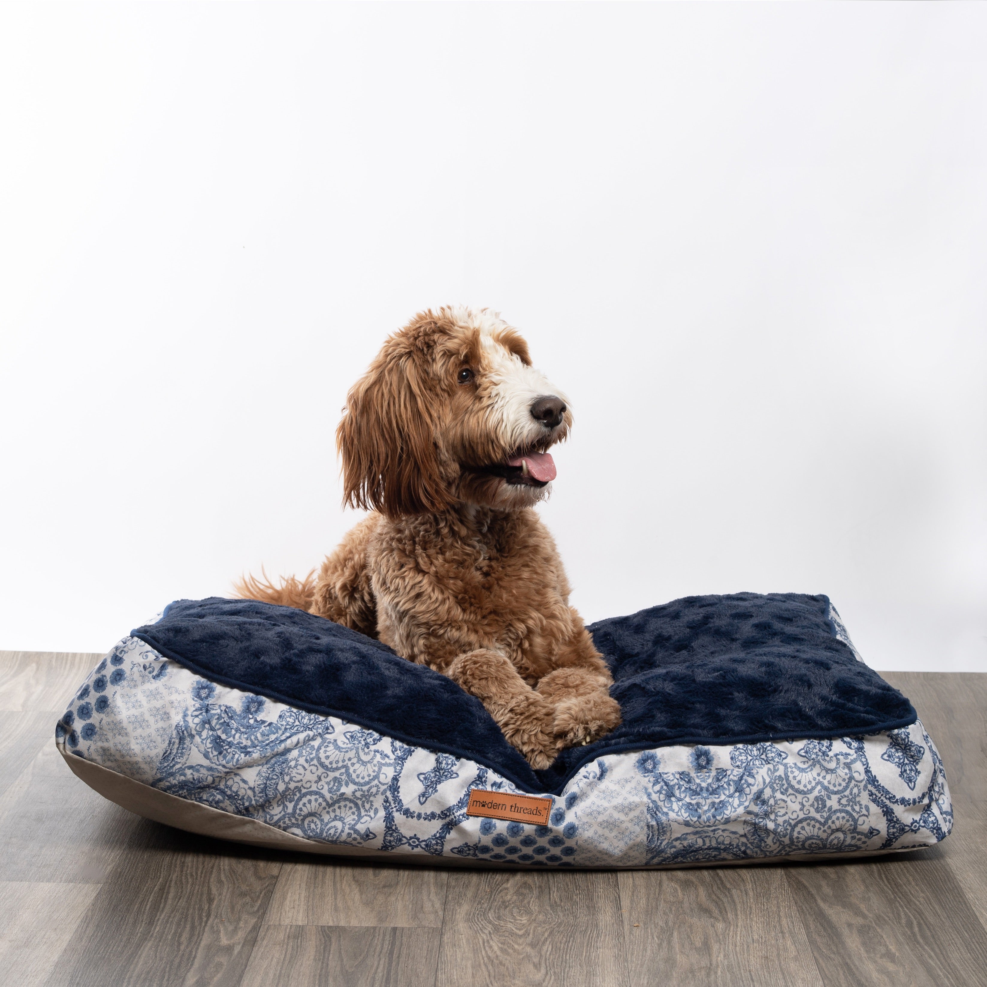 Modern Threads Large Orthopedic Memory Foam Plush Pillow Dog Bed， Faye