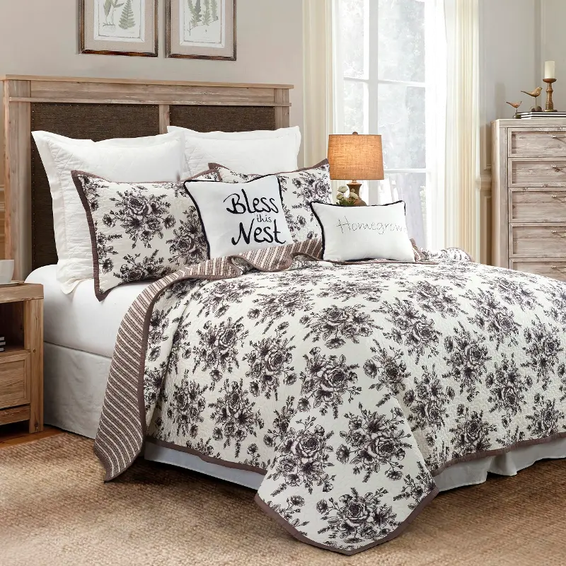 Black， Taupe and White Floral Queen 3 Piece Quilt Set - Lyla