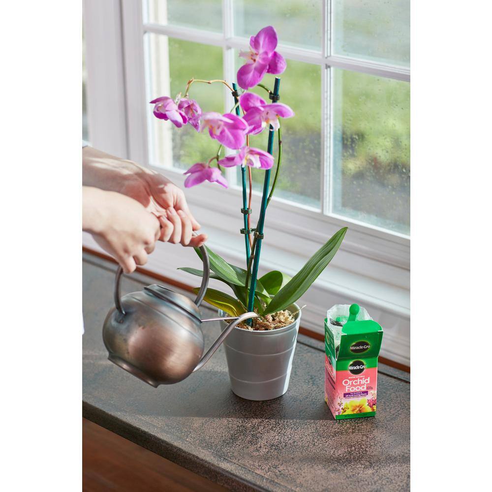 Miracle-Gro 8 oz. Water-Soluble Orchid Plant Food 100199