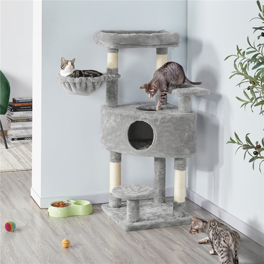 Easyfashion Multilevel Plush Cat Tree Indoor Activity Tower with Basket Condo for Kittens， Light Gray