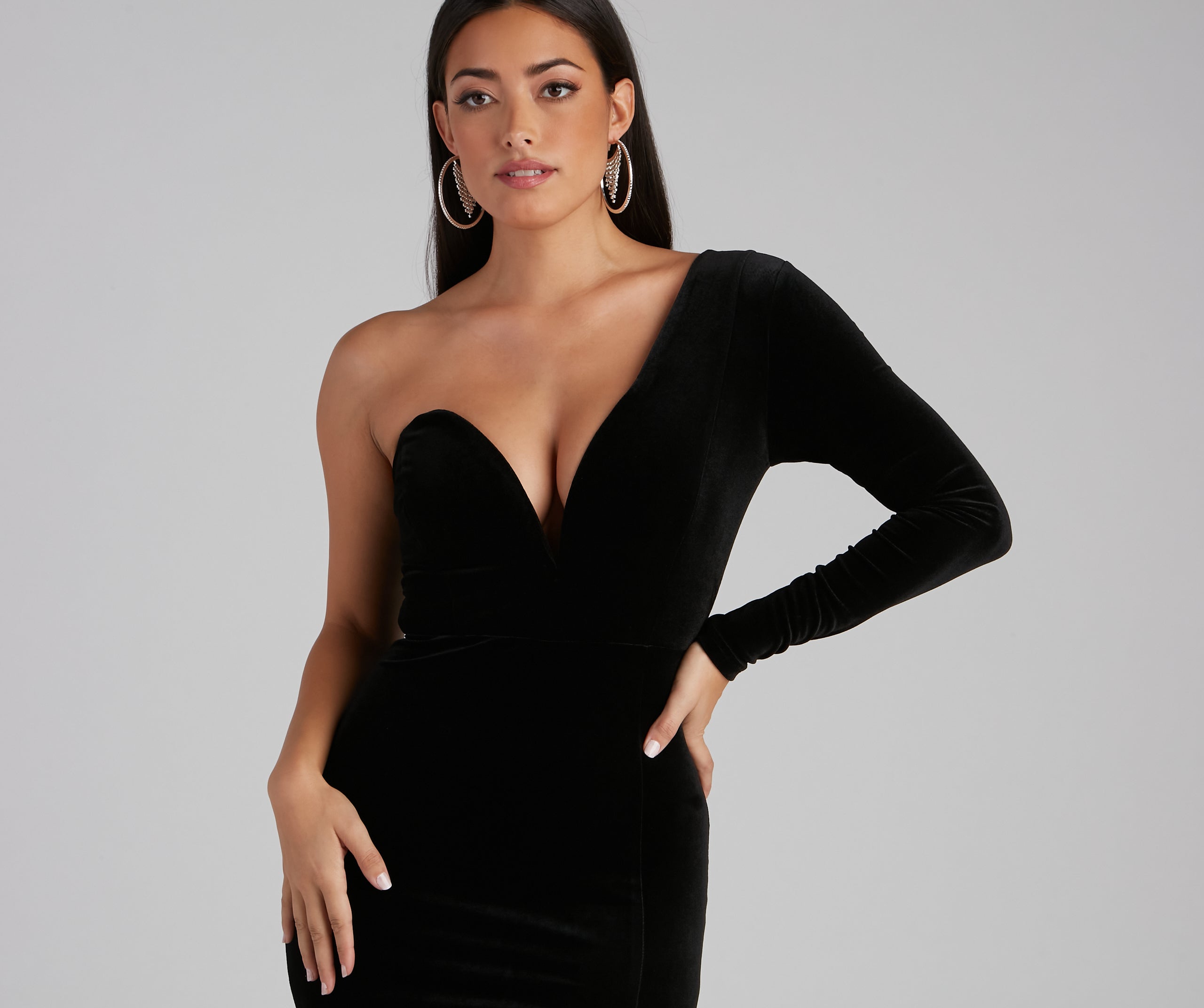 Cheyenne Formal One-Shoulder Velvet Dress