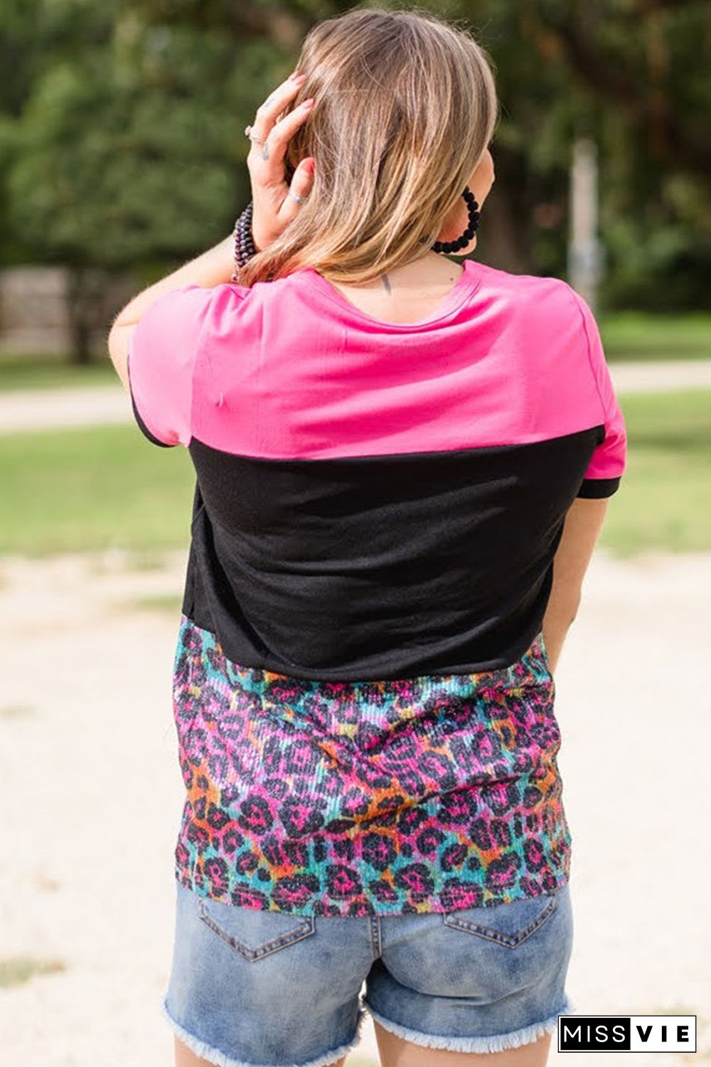 Rose Leopard Print Color Block Textured Plus Size T-shirt