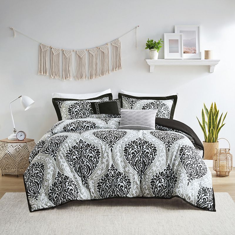 Intelligent Design Lilly Comforter Set with Throw Pillows