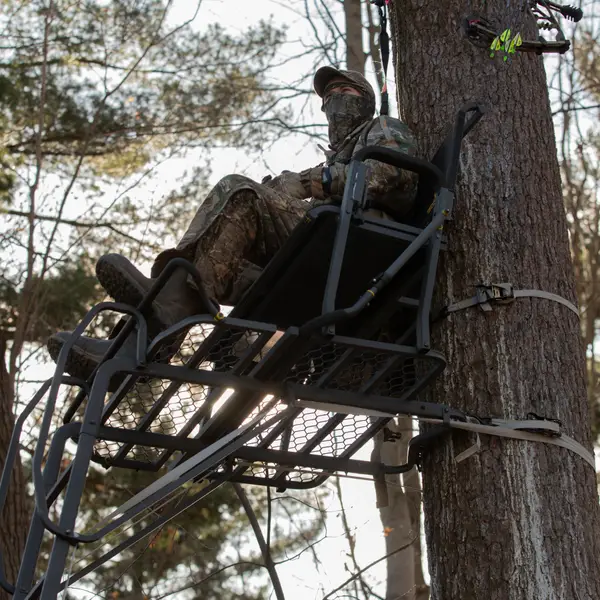 Rivers Edge 17' 2-Man Lockdown Tree Stand