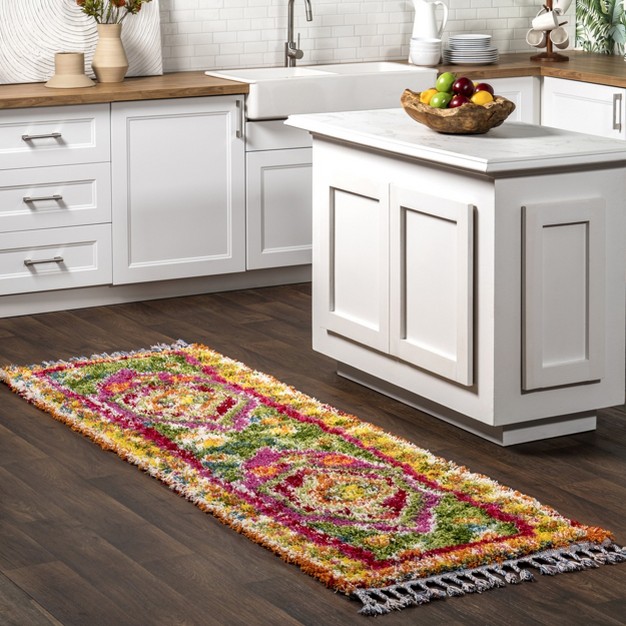 Nuloom Shania Medallion Shaggy Area Rug