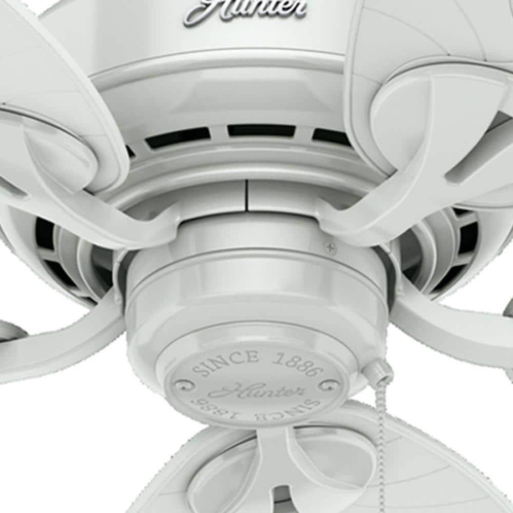 Hunter Bayview 54 in IndoorOutdoor White Ceiling Fan