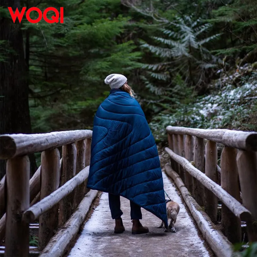 Woqi High Quality Can Be Customized Lightweight Warm Camping Puffy Blanket For Outdoor