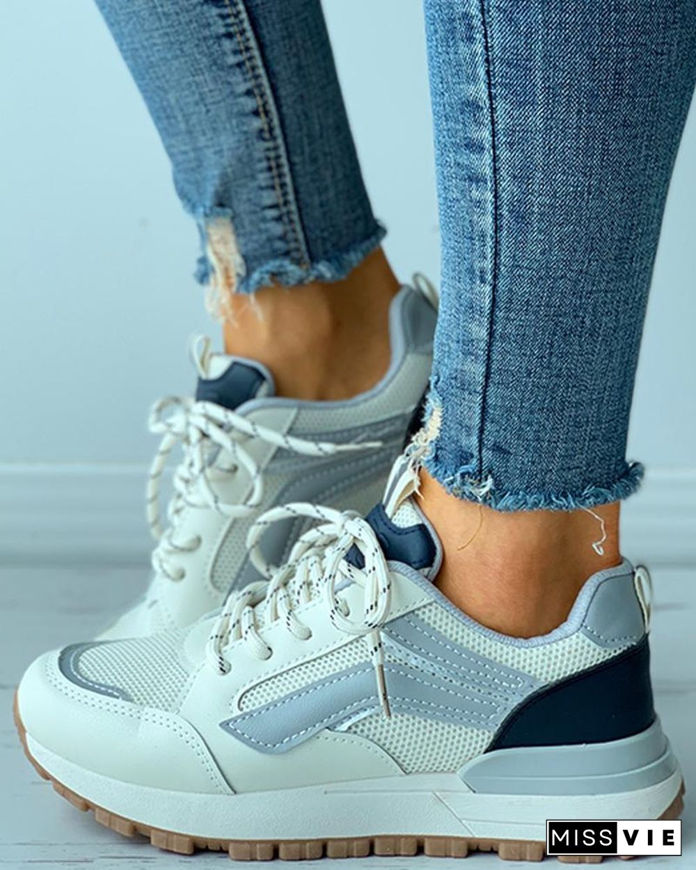 Colorblock Lace-up Breathable Casual Sneaker