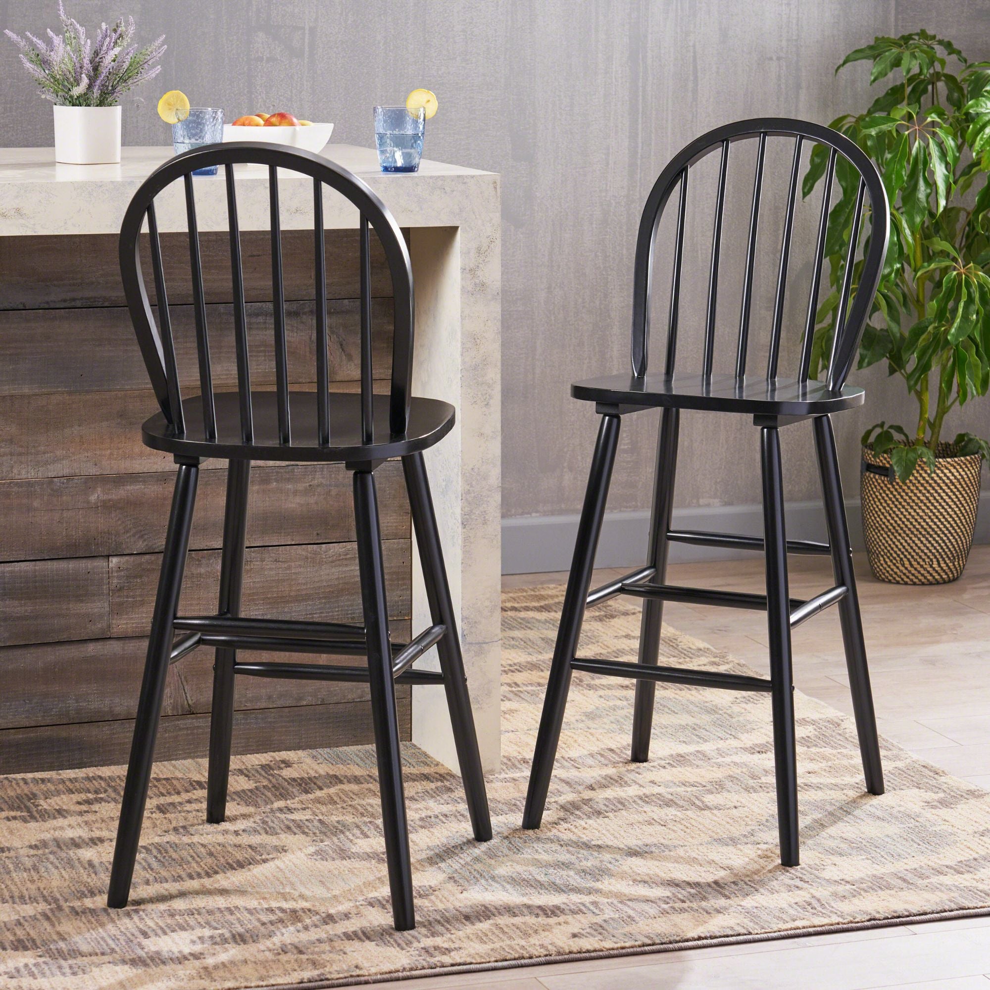 Set of 2 Black Traditional Spindle Bar Stools 44