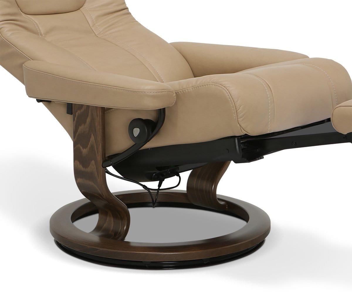 Stressless® Wing Power Leg & Back Recliner