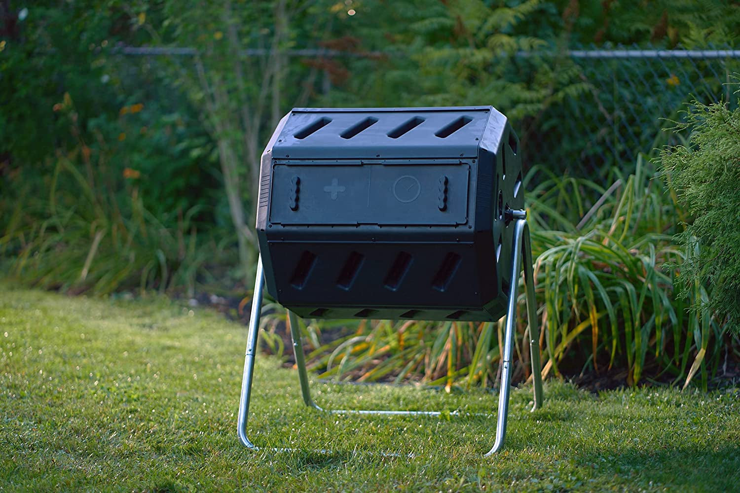 IM4000 Dual Chamber Tumbling Composter (Black) Canadian-Made  100% Recycled Resin - Outdoor Rotating Compost Tumbler Bin for Garden  Kitchen  and Yard Waste