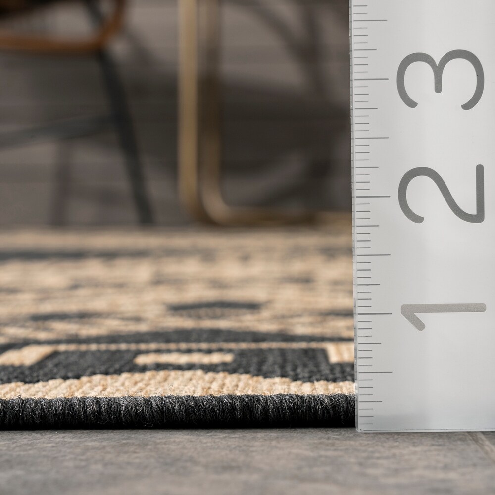 Brooklyn Rug Co Landry Aztec Indoor/Outdoor Area Rug