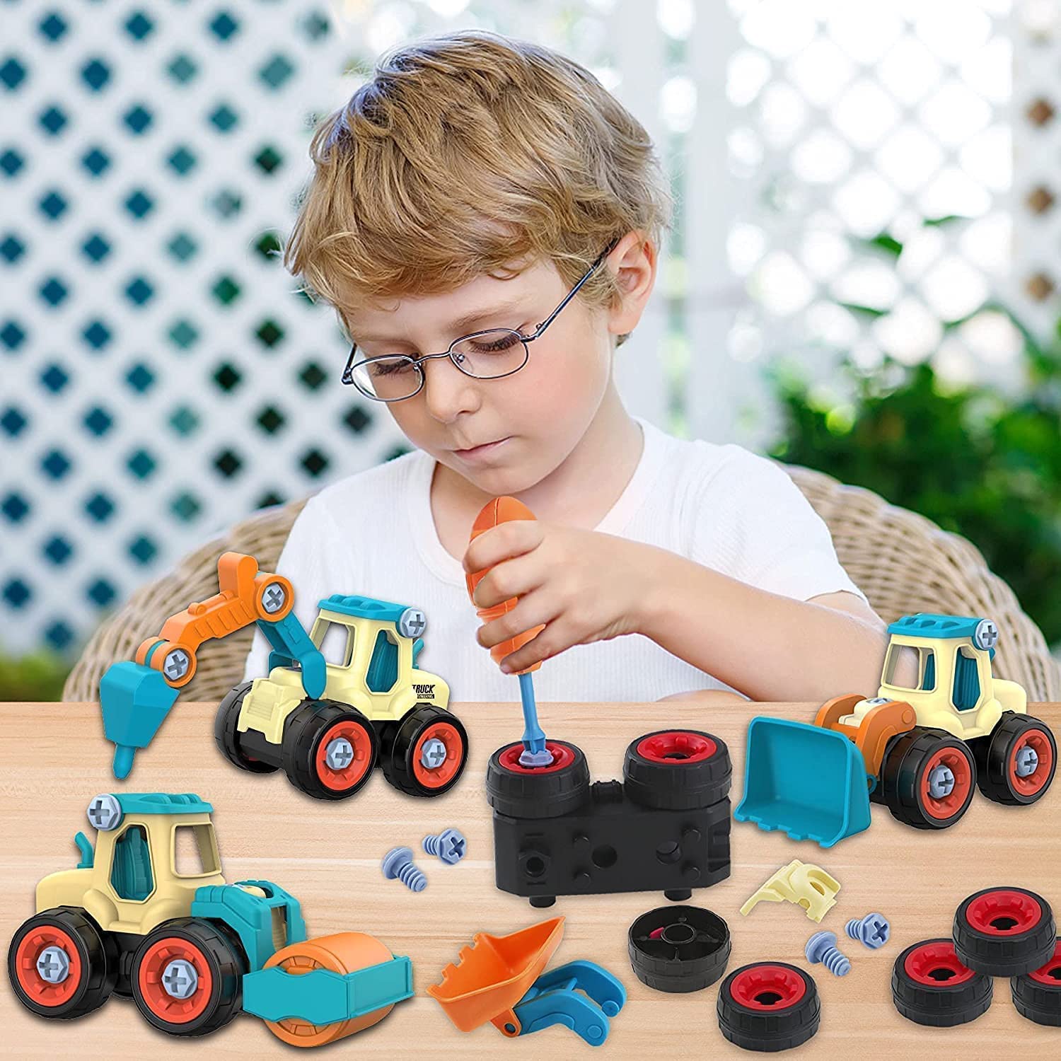 4 Pack Construction Truck Toys for Kids,Push Cars for Toddlers ,Take Apart the Outdoor Toy Car,Suitable Gifts for Boys Aged 1-5