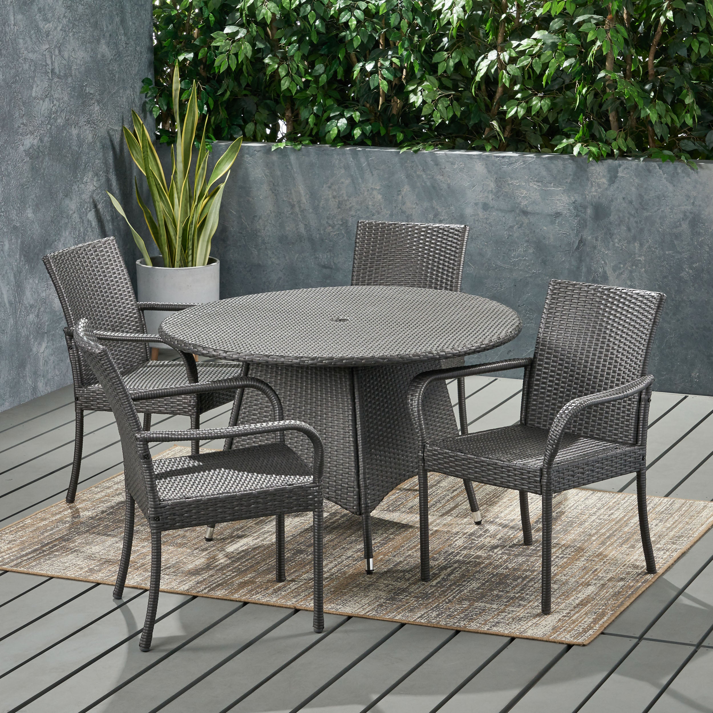 Zakyiah Outdoor Contemporary 4 Seater Wicker Dining Set