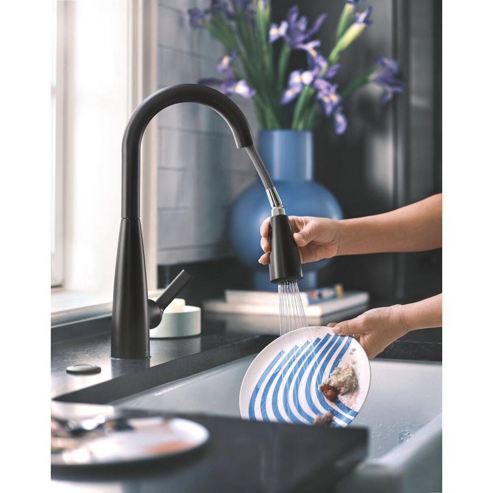 MOEN Haelyn Single-Handle Pull-Down Sprayer Kitchen Faucet with Reflex and Power Clean in Matte Black 87627BL