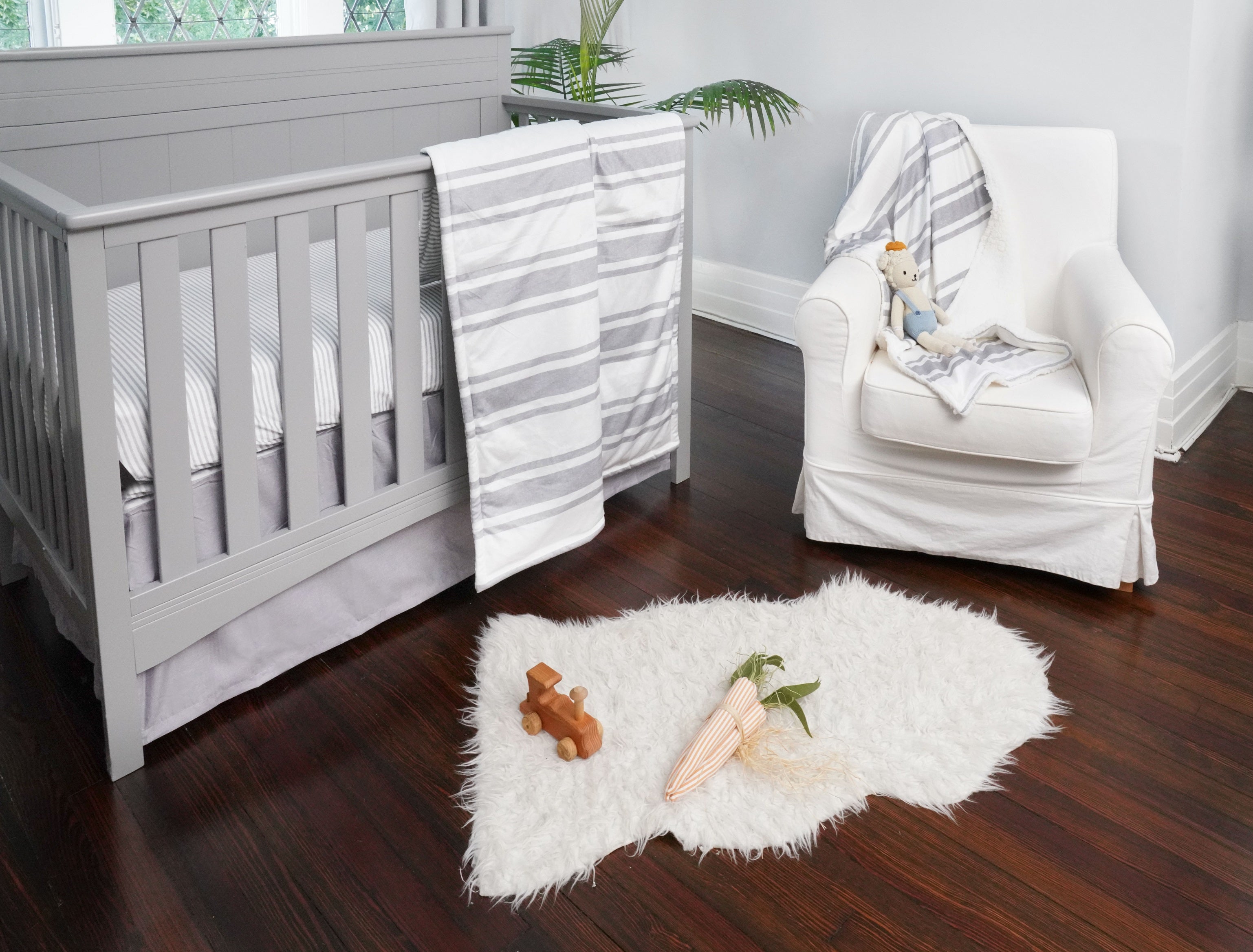 Stripe Soft & Plush Fitted Crib Sheet