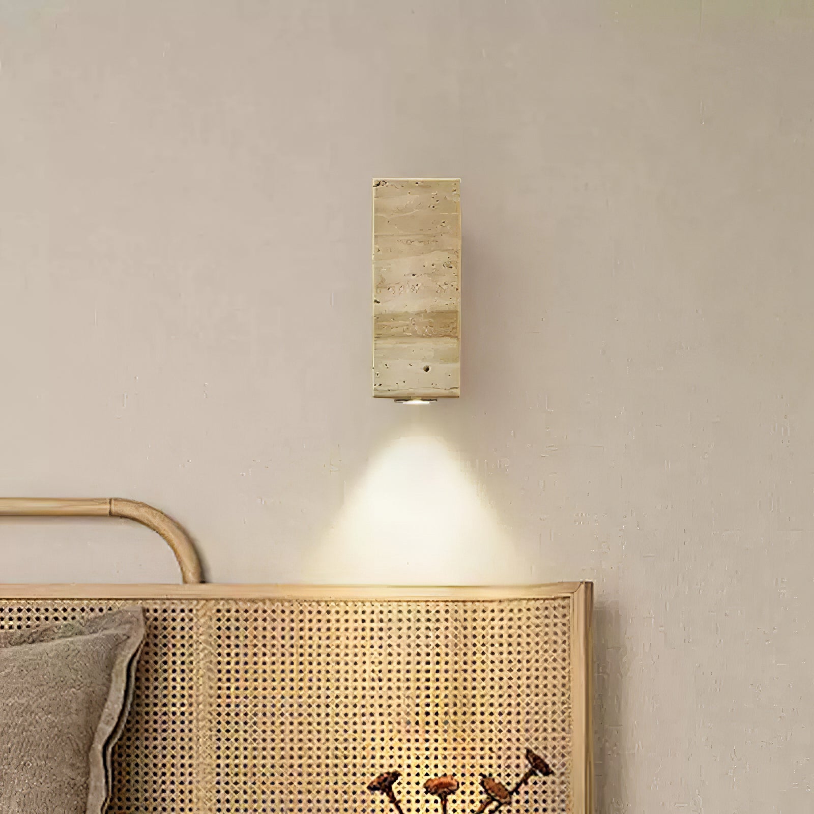 Blend Plug-in Wall Sconce