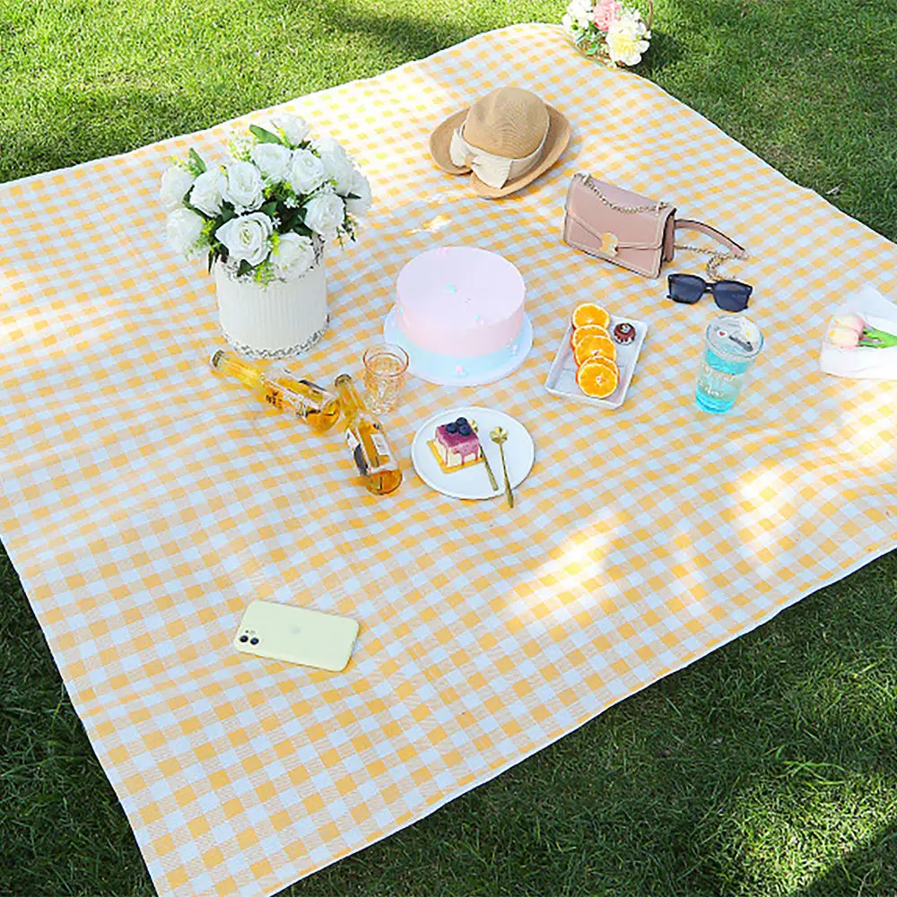 Anti pilling Leisure Barbecue  season Travel 2 * 2m Sand Resistant Tassels Picnic Blanket