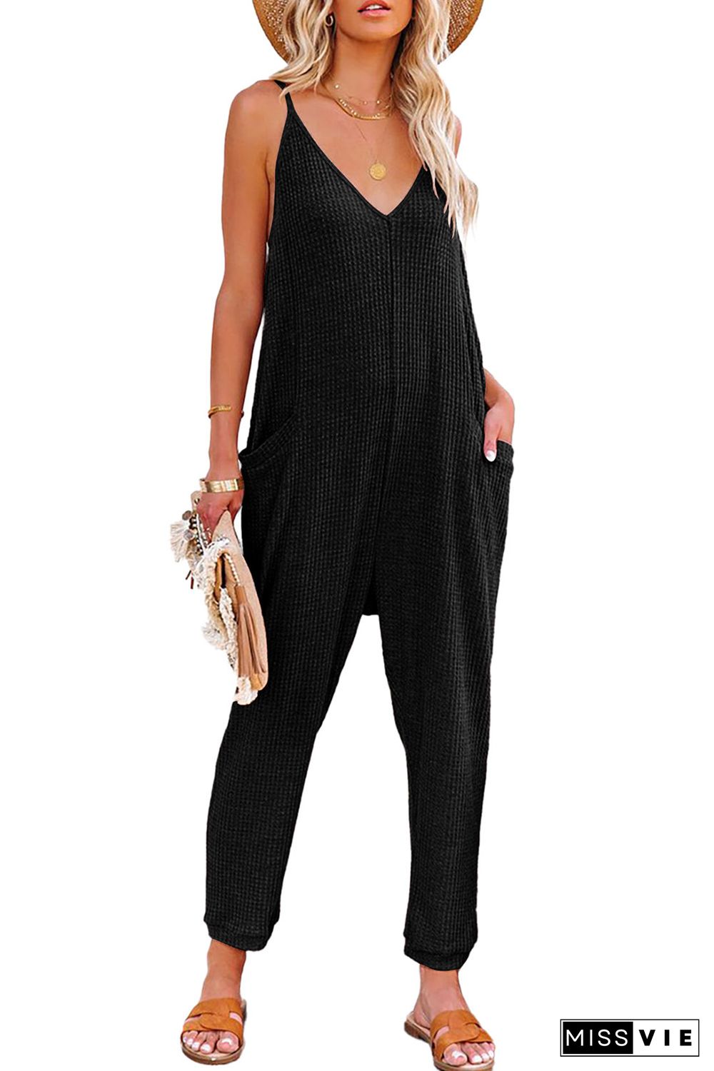 Black Textured Sleeveless V-Neck Pocketed Casual Jumpsuit