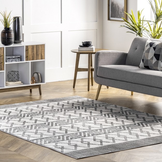 Nuloom Jenna Banded Geometric Area Rug