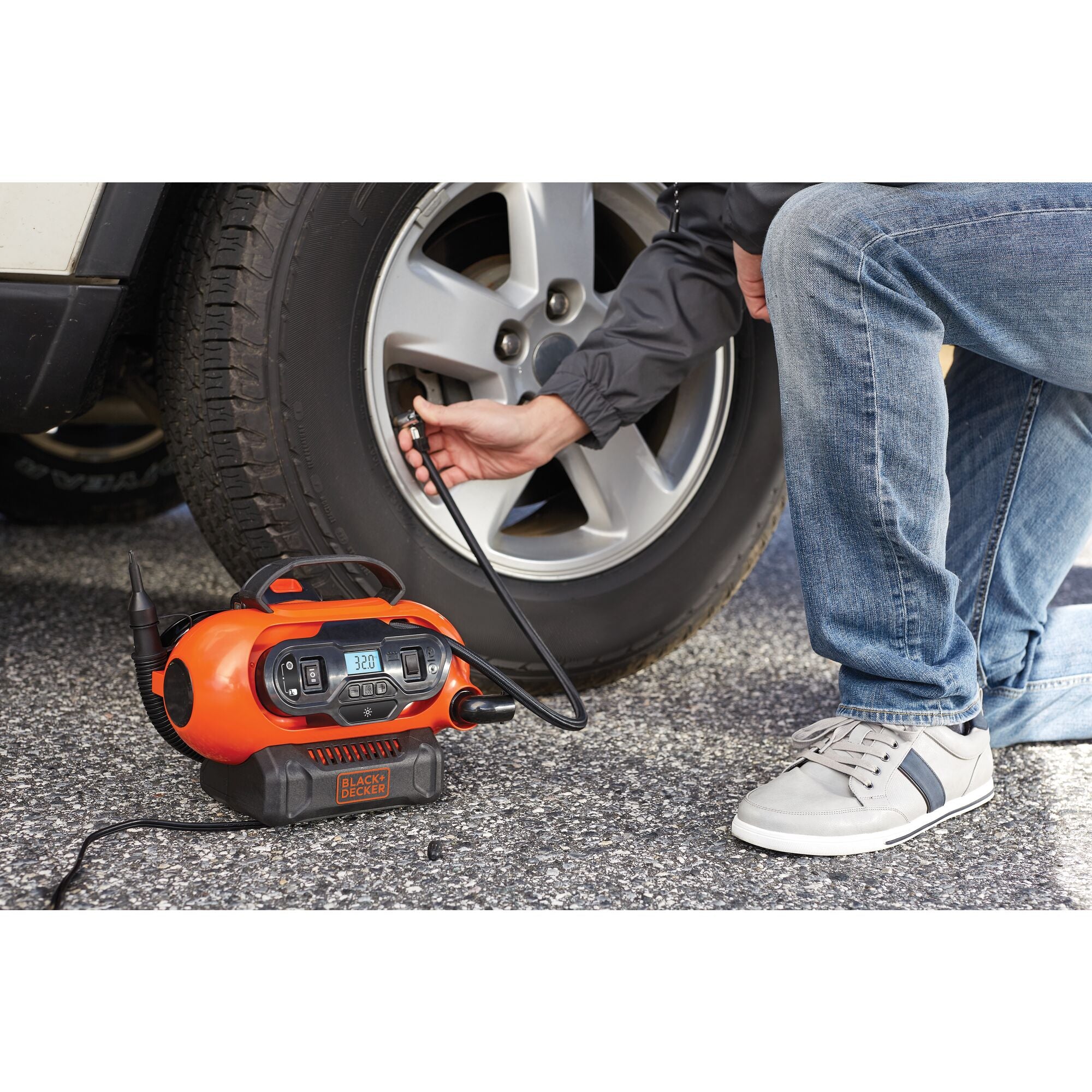 20V MAX* Cordless Tire Inflator, Cordless & Corded Power, Tool Only