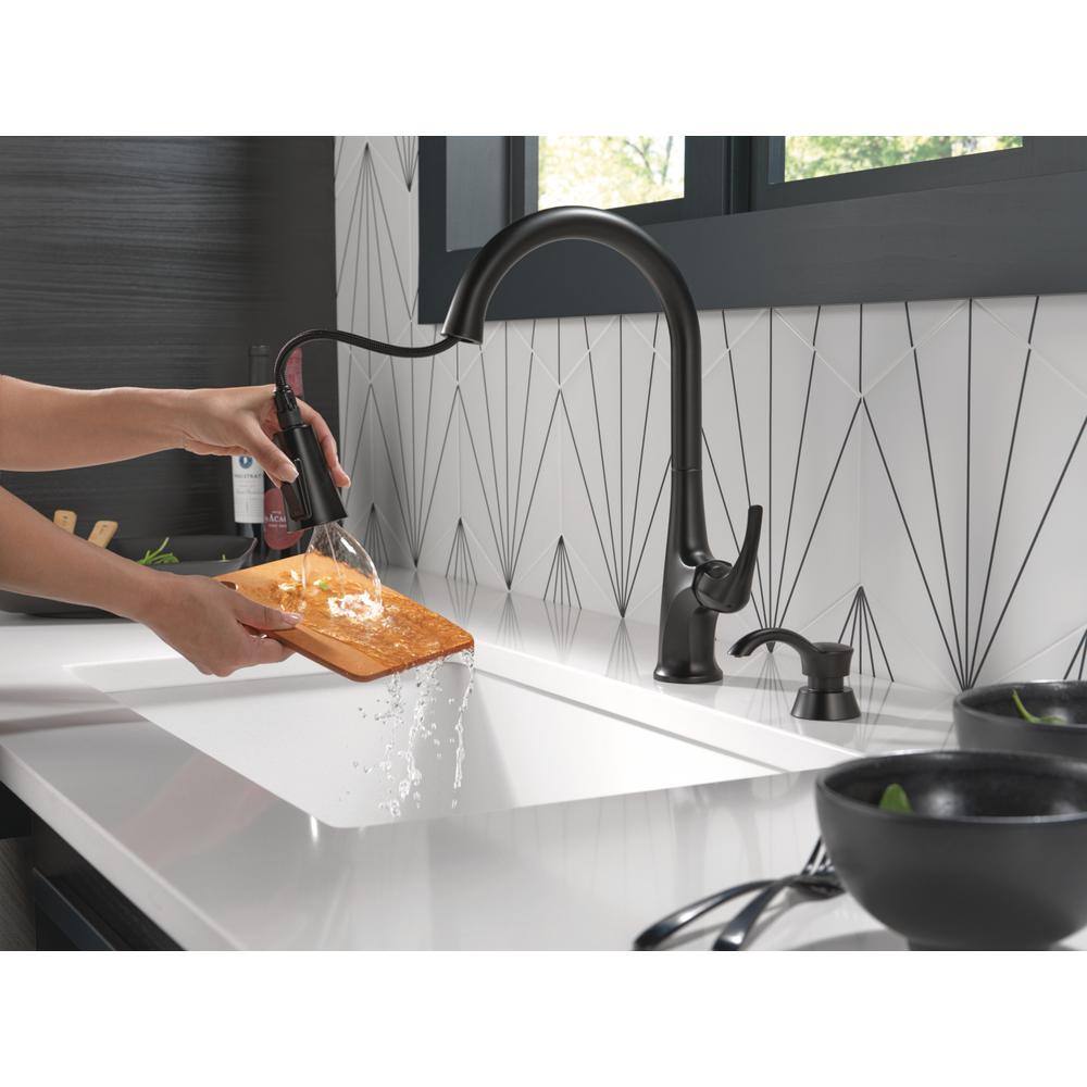 Delta Hyde Single-Handle Pull Down Sprayer Kitchen Faucet with ShieldSpray Technology in Matte Black 19801Z-BLSD-DST