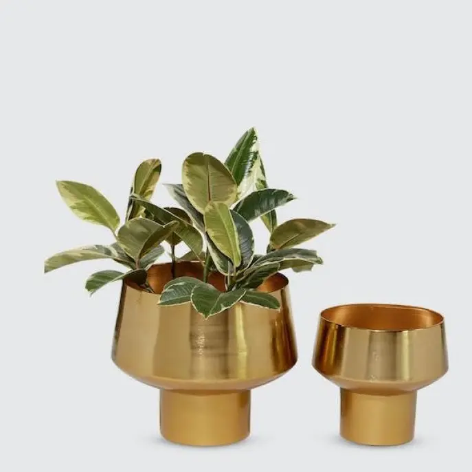 High Quality Handmade Metal Planters for Garden Home Decorative Plant Flower Pot Luxury Floor Planter