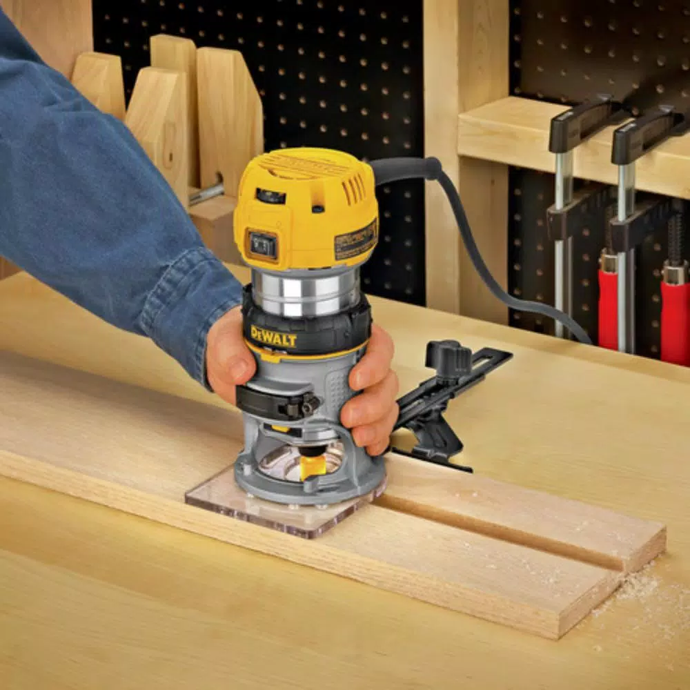 DEWALT Universal Edge Guide with Dust Collection and#8211; XDC Depot