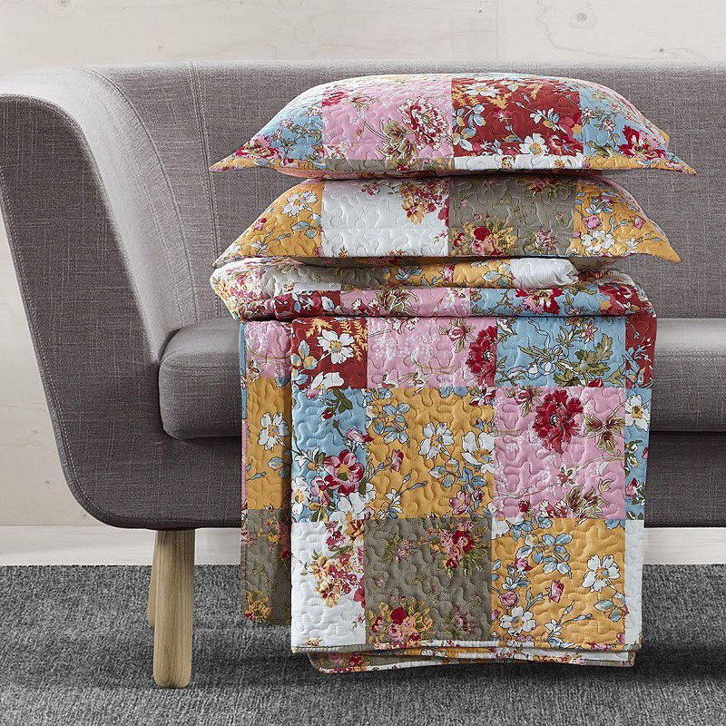 Daphne Floral Patchwork Reversible Quilt - Bedspread Set