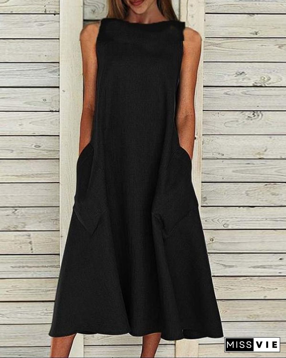 Solid Color Sleeveless Round Neck Maxi Dress