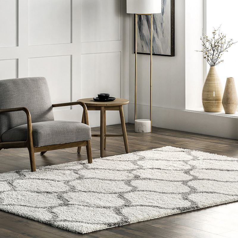 nuLoom Malika Soft and Cozy Trellis Shag Area Rug