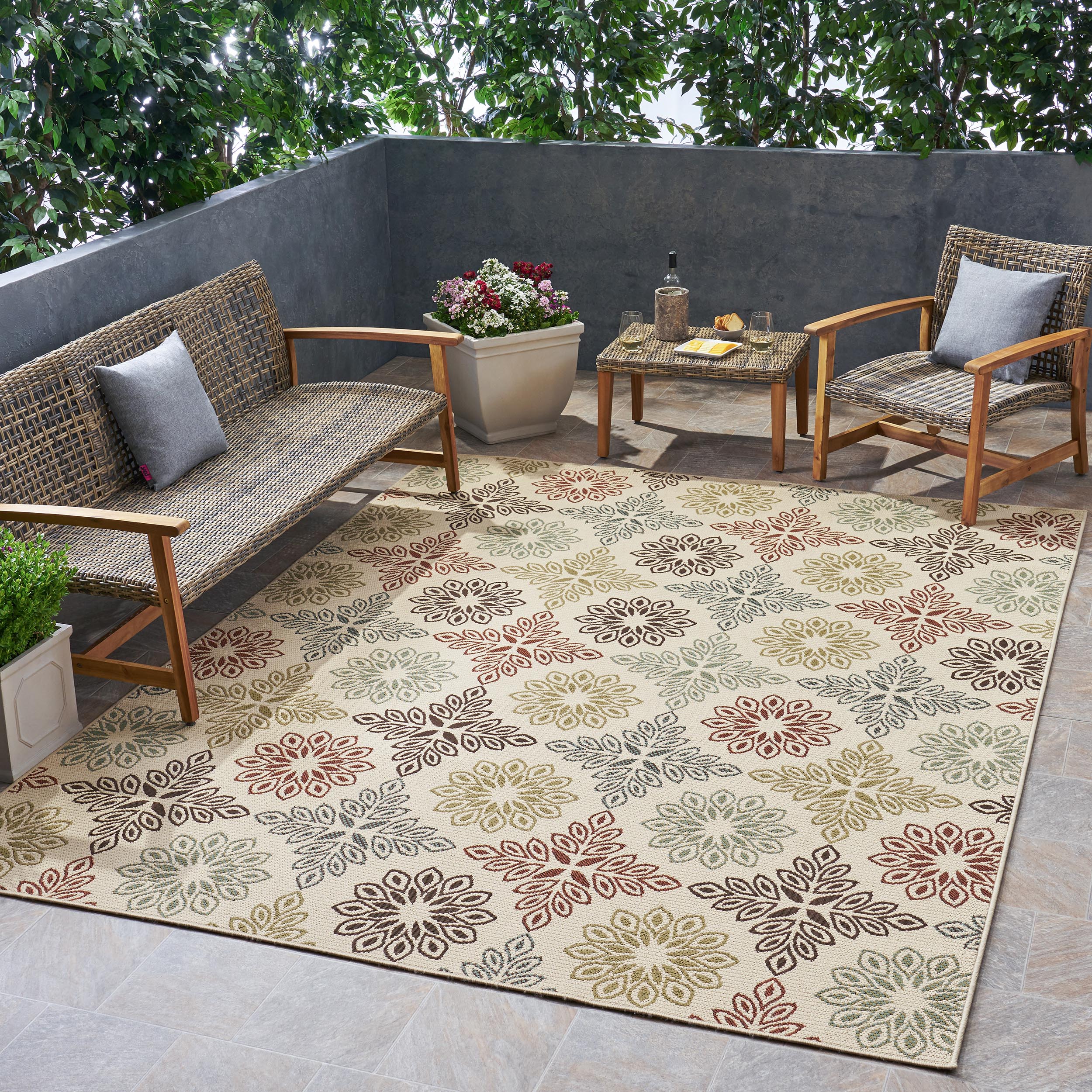 Estelle Outdoor Medallion Area Rug