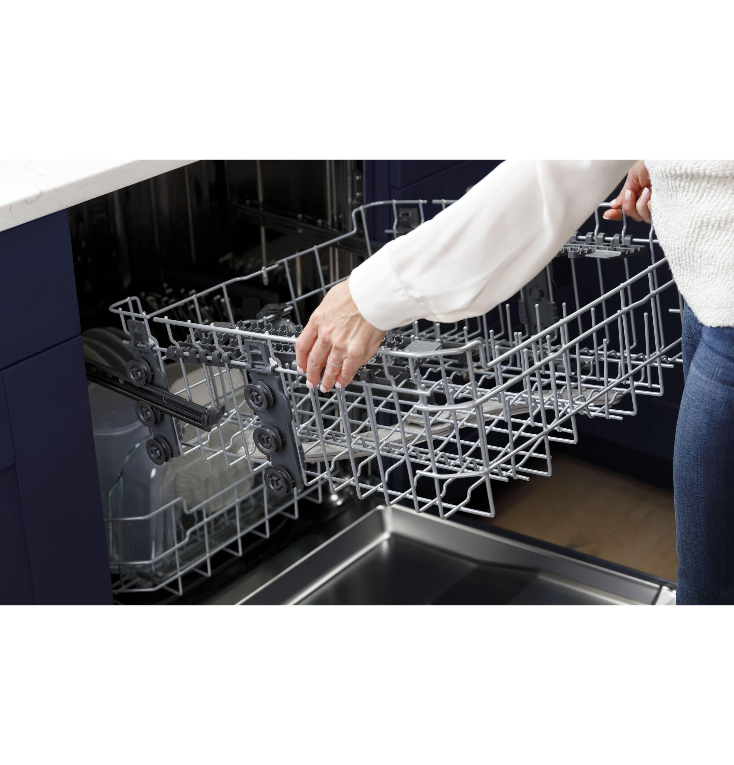 Ge Appliances GDF550PMRES Ge® Front Control With Plastic Interior Dishwasher With Sanitize Cycle & Dry Boost