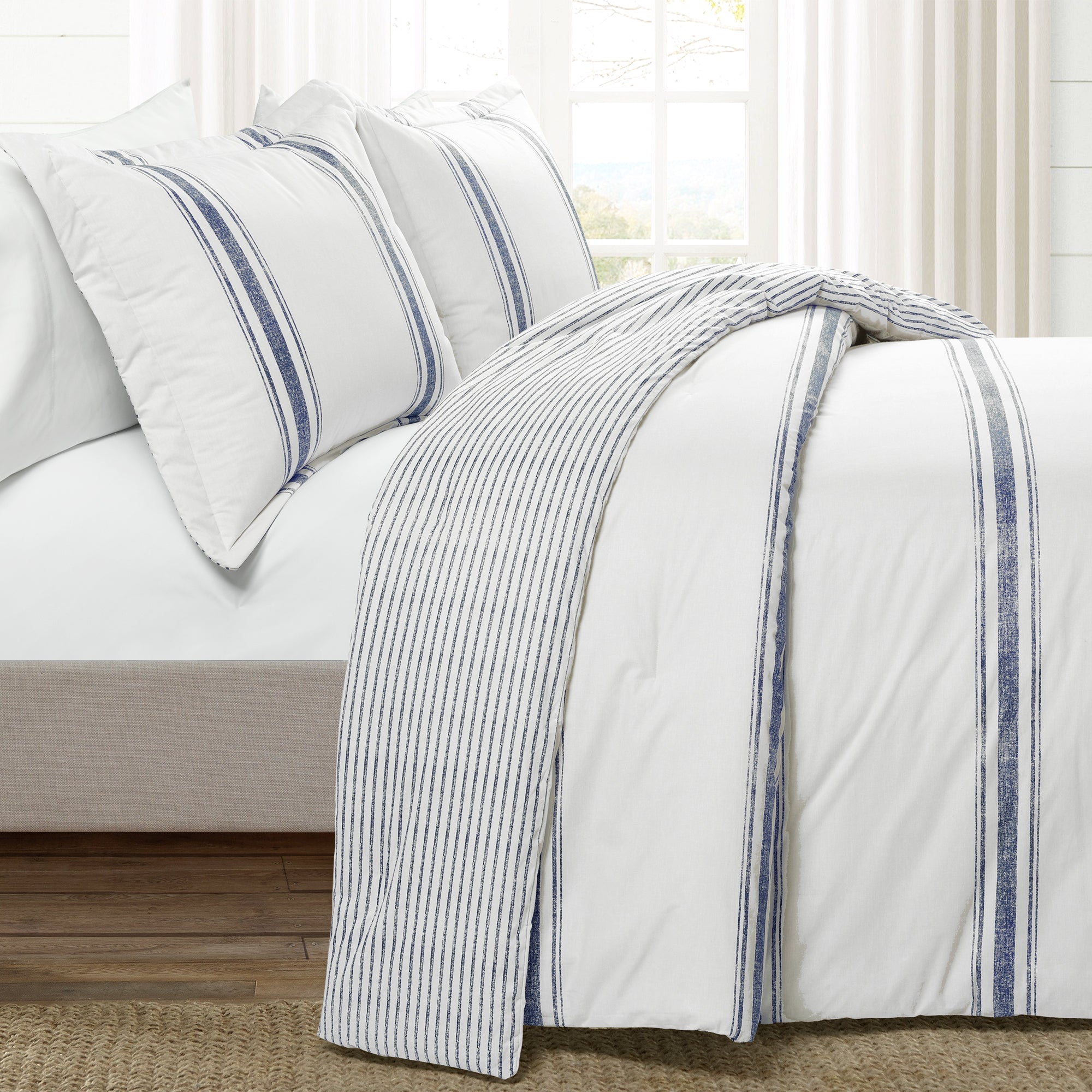 Farmhouse Stripe Cotton Reversible Comforter Set