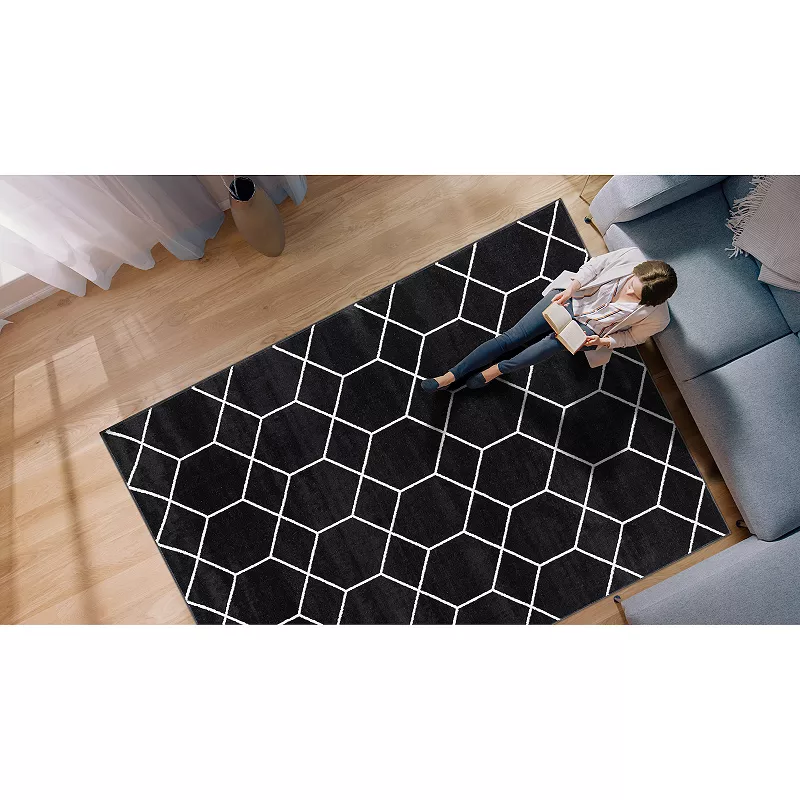 Madison Park Bianca Trellis Geometric Woven Area Rug