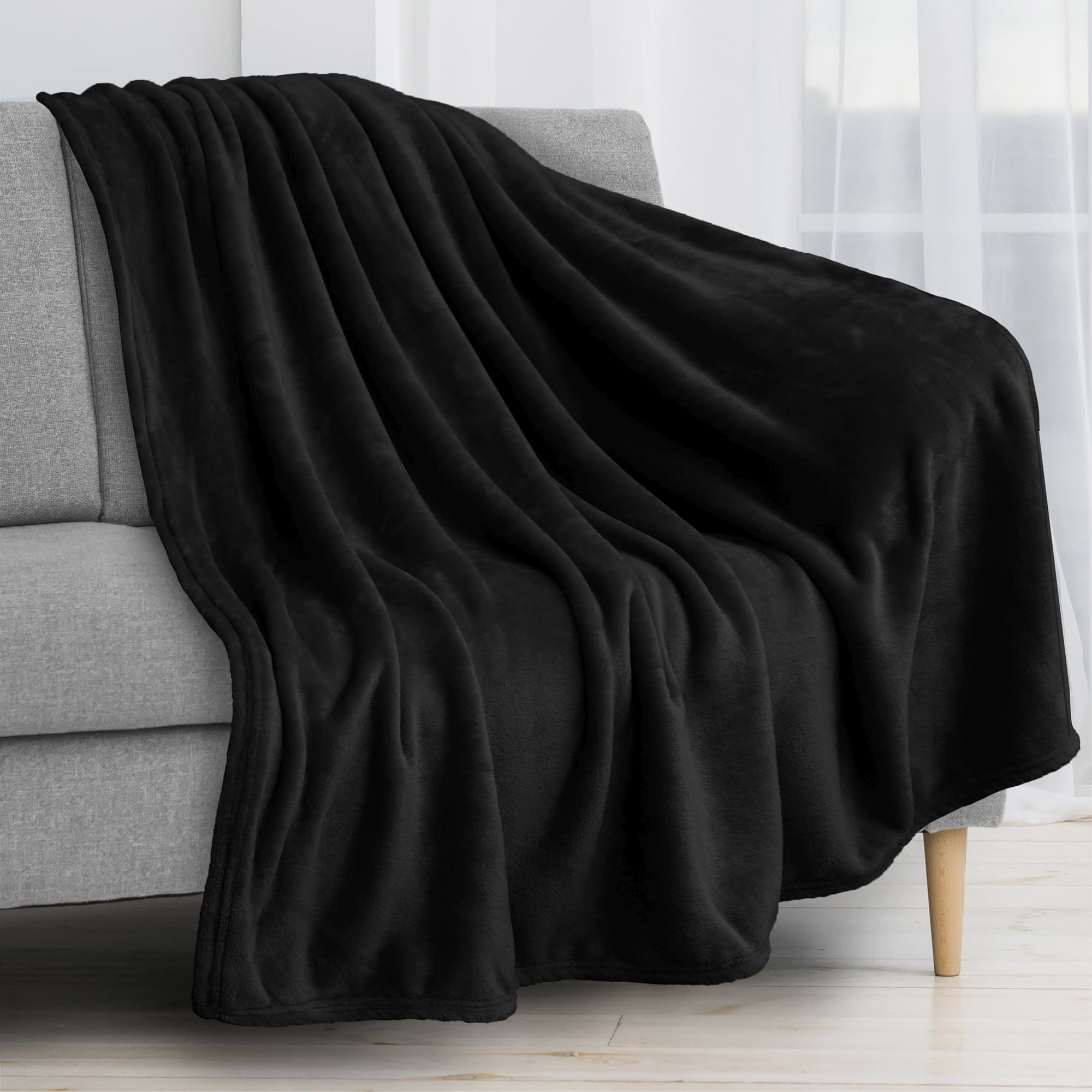 PAVILIA Fleece Blanket Throw | Super Soft， Plush， Luxury Flannel Throw | Lightweight Microfiber Blanket for Sofa Couch Bed 50 x 60 Inches Black