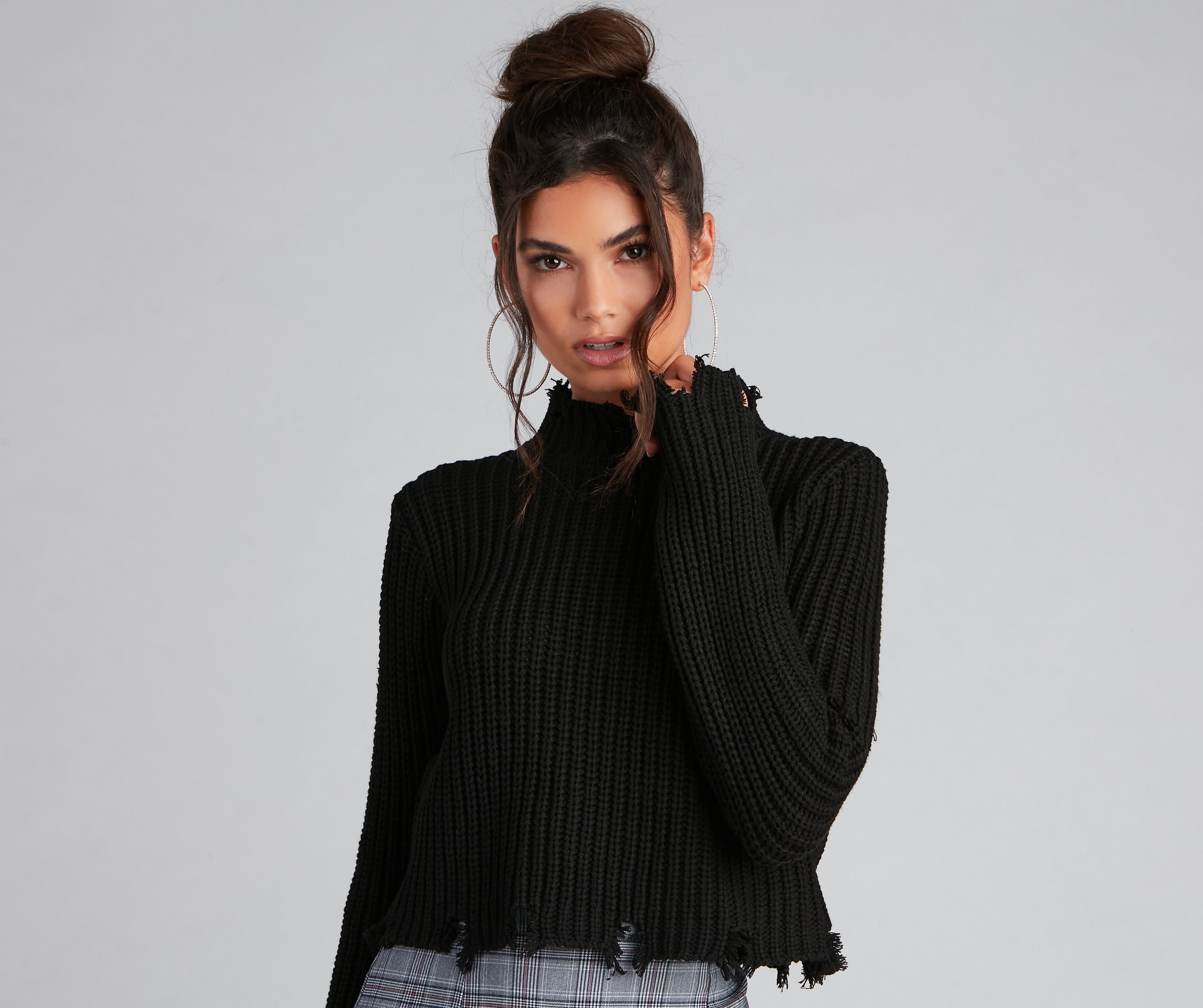 Major Destruction Cropped Knit Sweater