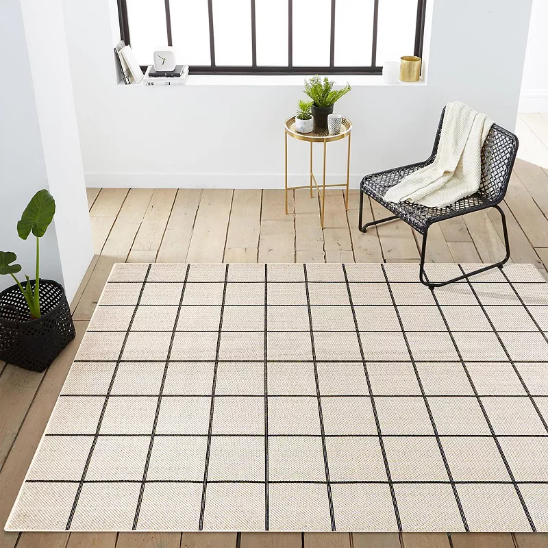 Grid Indoor/Outdoor Rug