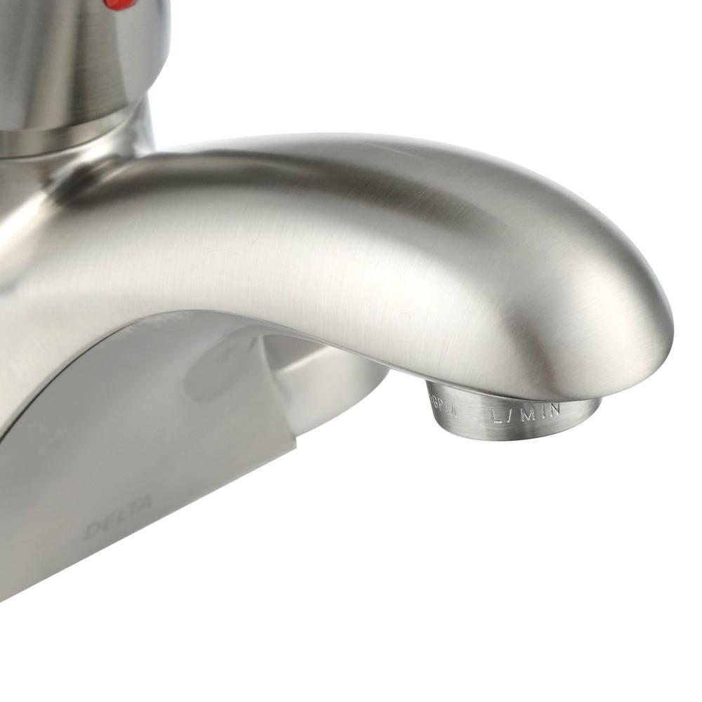 Delta Foundations 4 in Centerset SingleHandle Bathroom Faucet with Metal Drain Assembly in Stainless