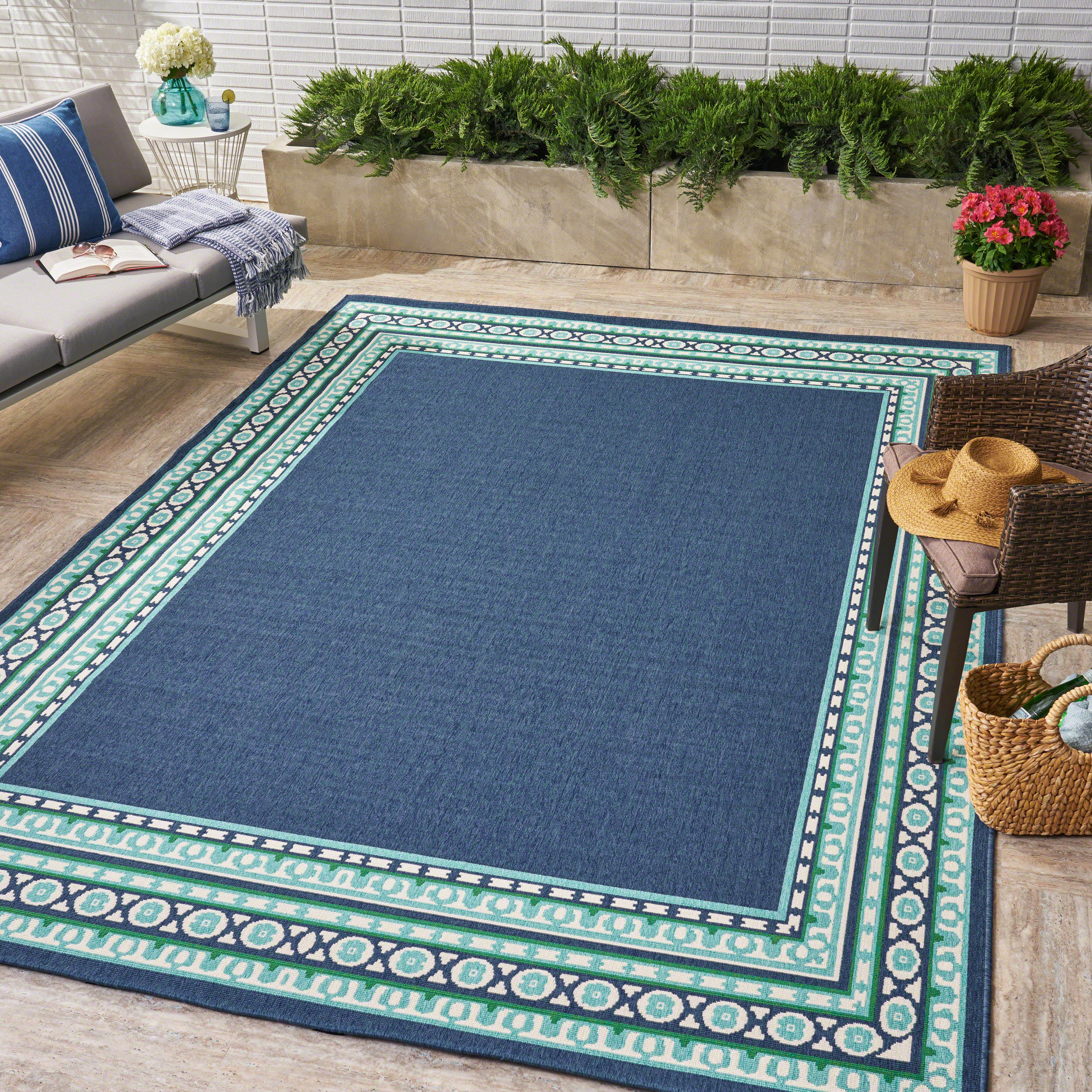 Darleen Outdoor Border Area Rug