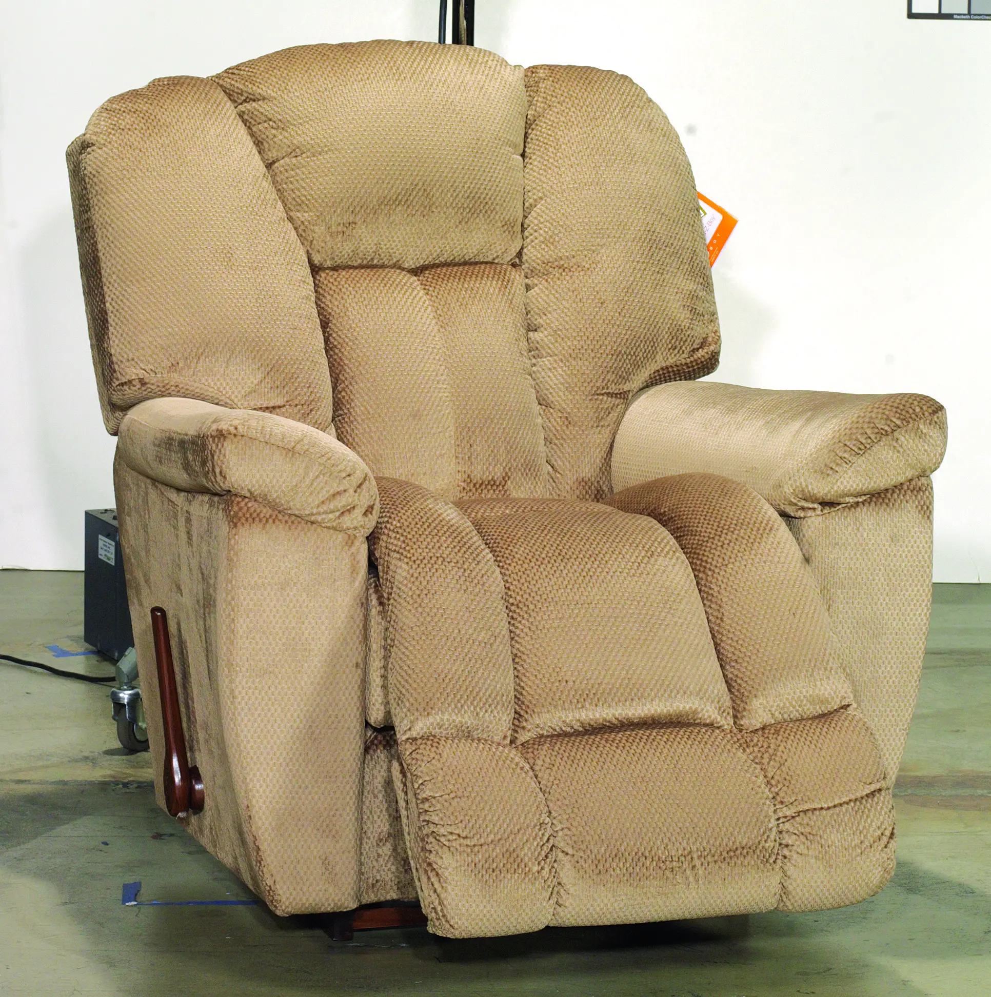 Maverick Cafe Reclina-Rocker Manual Recliner