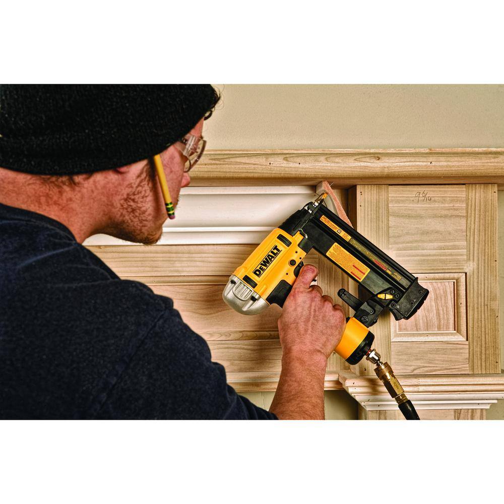 DEWALT DWFP1KIT 6 Gal. 18-Gauge Brad Nailer and Heavy-Duty Pancake Electric Air Compressor Combo Kit